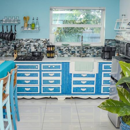 Miami Boho Beach Place Hialeah Ngoại thất bức ảnh